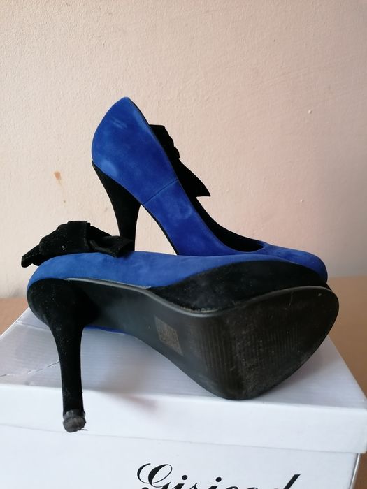 Buty damskie wysoki obcas.