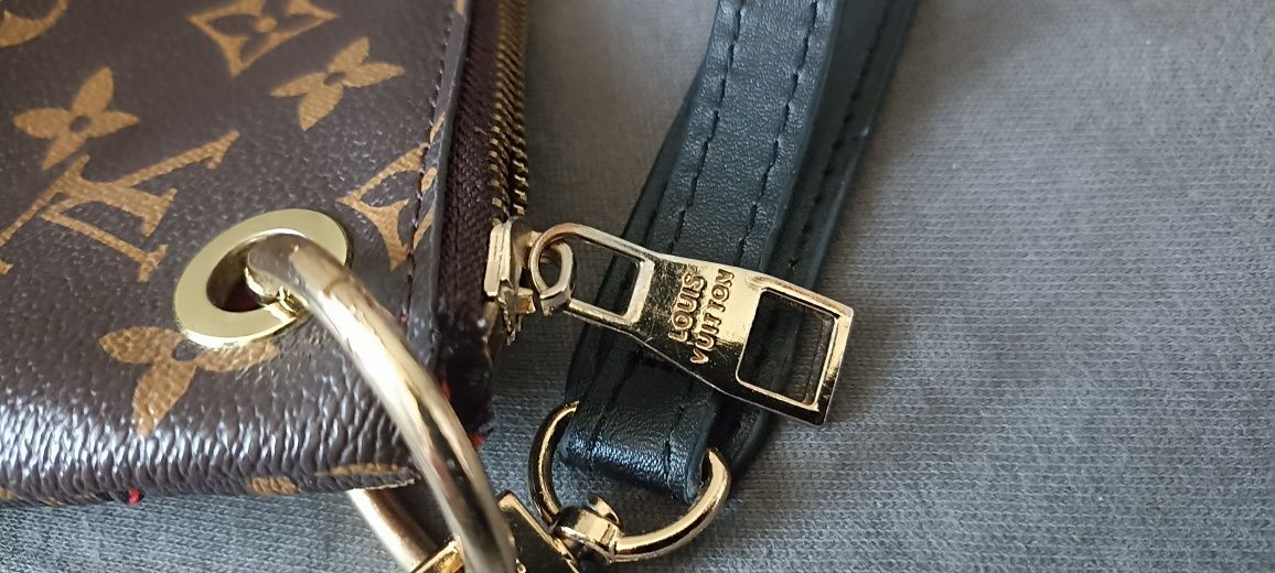 Torebka listonoszka Louis Vuitton