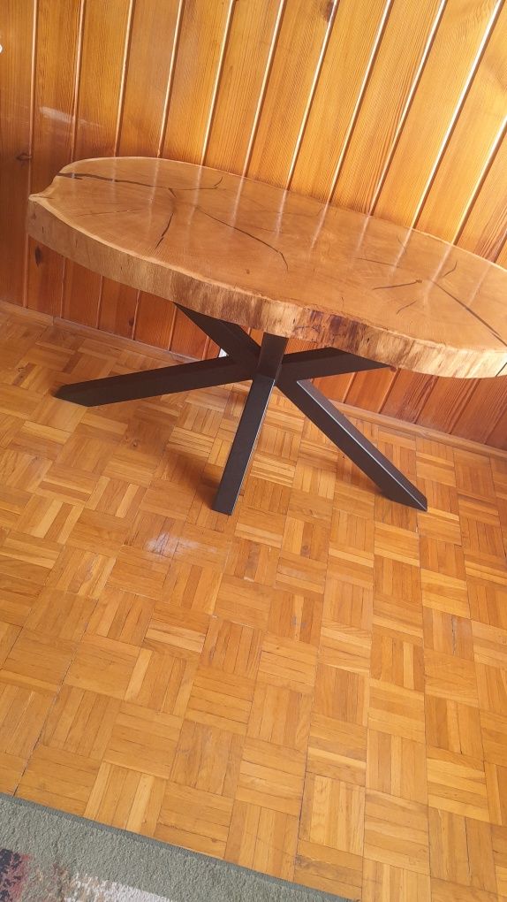 Stół plaster dębu żywica epoksydowa