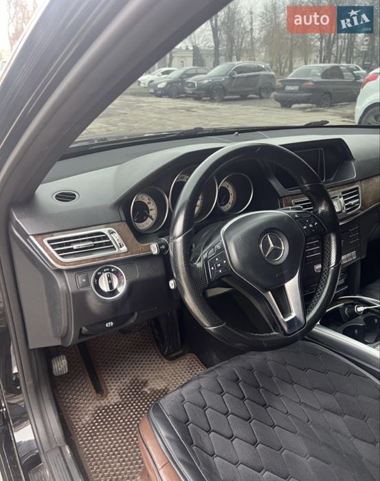 Mercedes-Benz W212 Е250