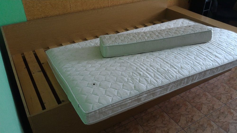 Duże łóżko 264cm x 124cm + materac dwustronny zima/lato 240cm x 120cm