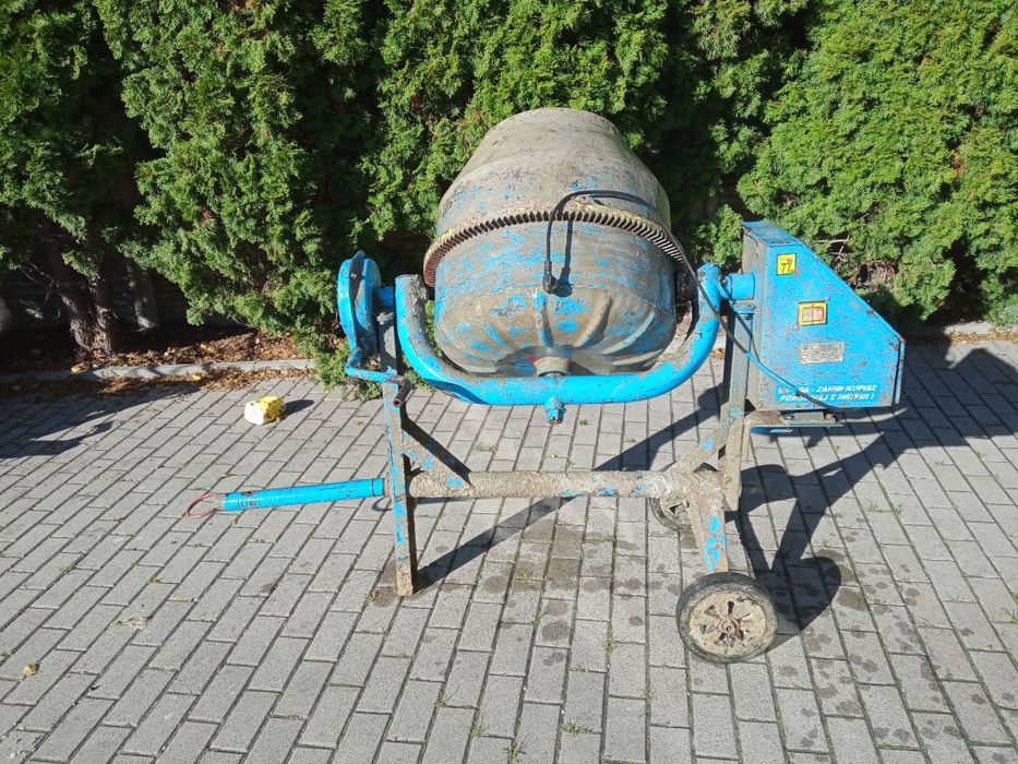 Betoniarka Agro-Wikt zasilana z gniazdka 230 v