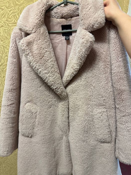 Продам шубку  ,нежно -розового цвета