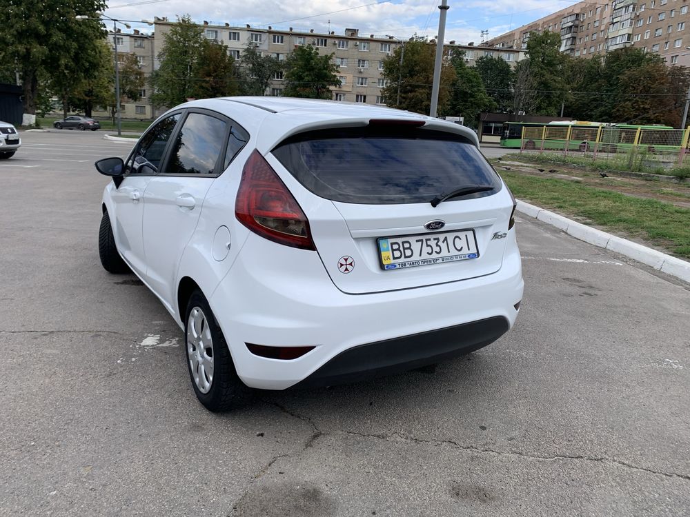 Ford fiesta 1,4 2012 год