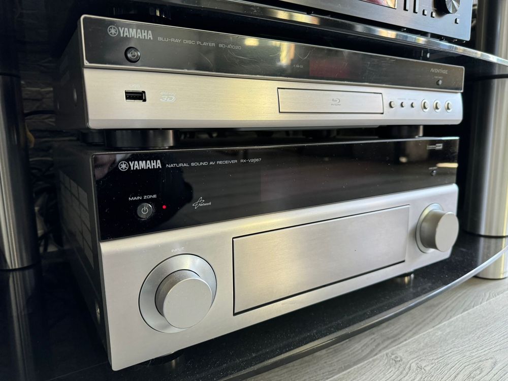 Zestaw amplituner Yamaha RX-V2067 i BD-A1020