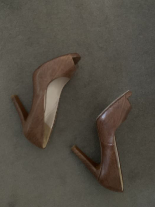 Sapatos em pele como novos tam 40