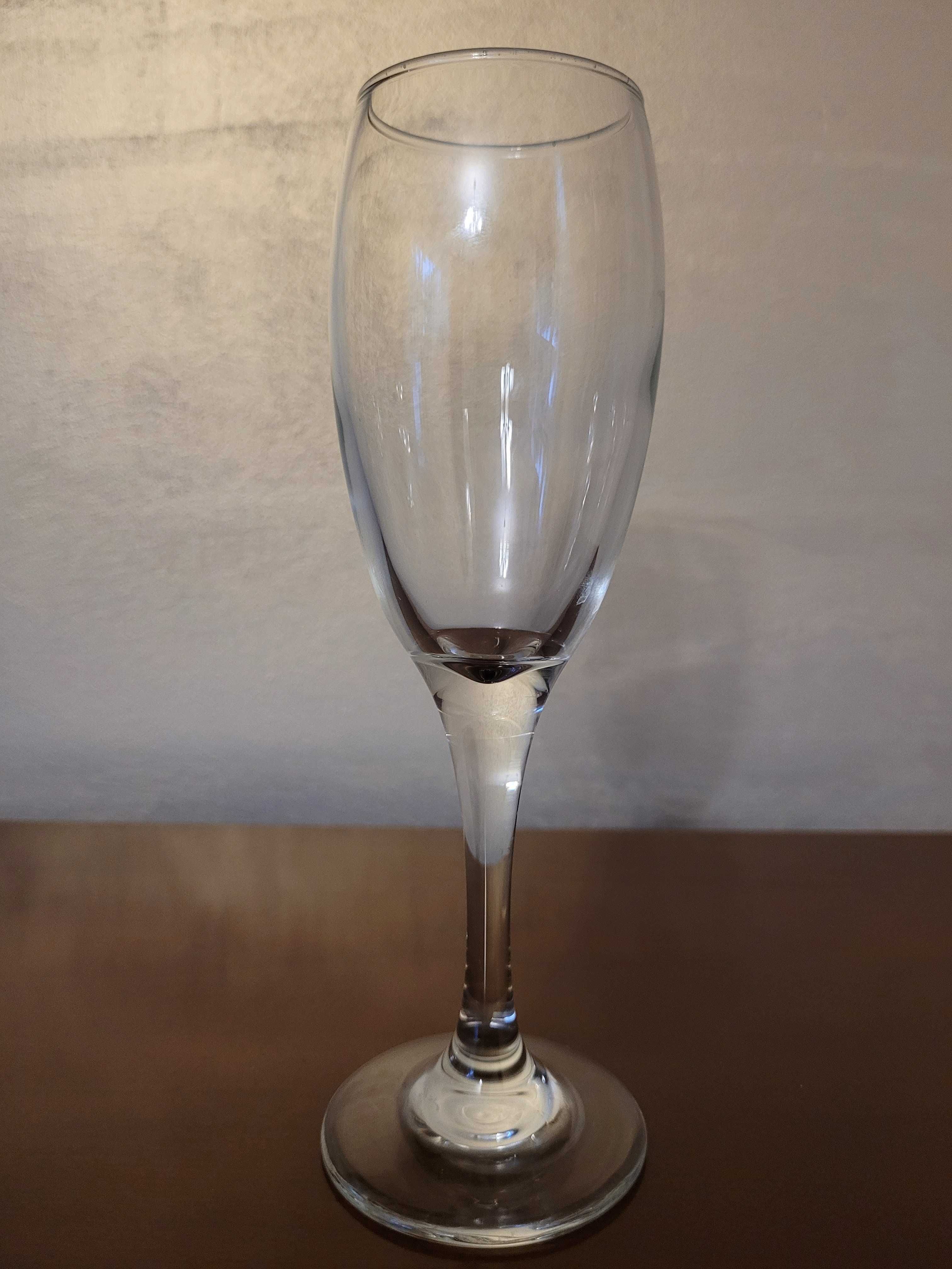 Kieliszek do szampana 200 mm wysoki 50 mm średnica szkło szklany