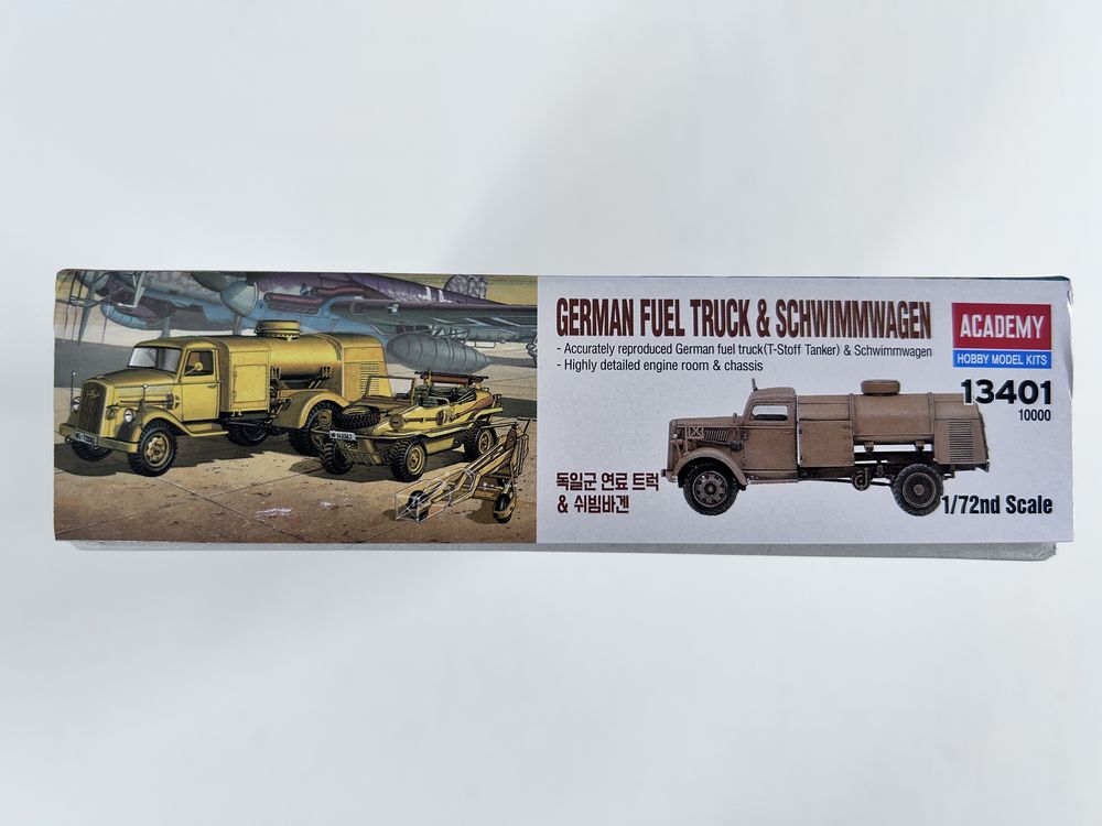 Academy 13401 German fuel truck & schwimmwagen model 1/72