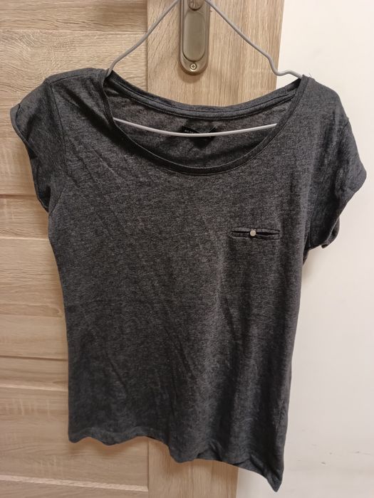 Nowa z metką damska ciemnoszara bluzka koszulka na krótki rękaw