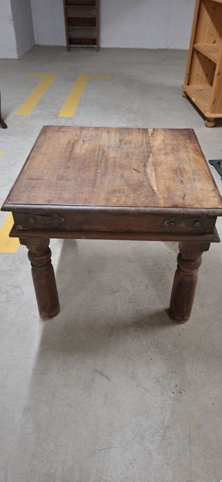 Stolik kawowy kolonialny