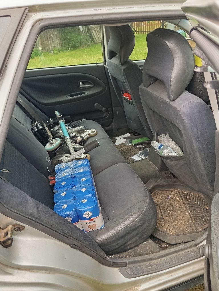 Sprzedam  auto Volvo v 40 benzyna+gaz+hak sprawny