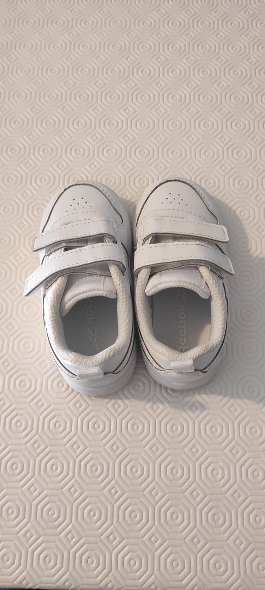 Sapatilhas Rebook para menina