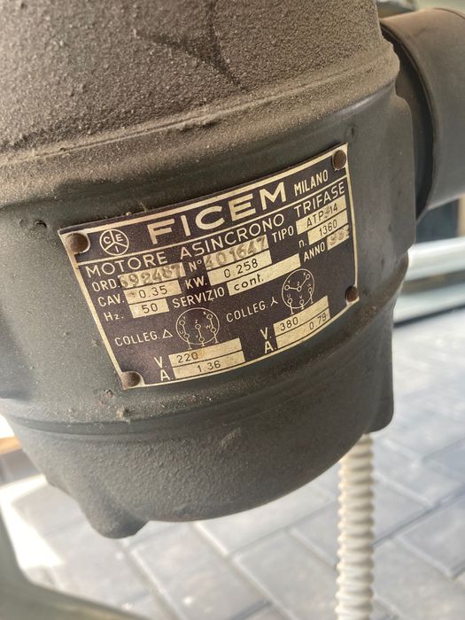 Utrząsarka do papieru