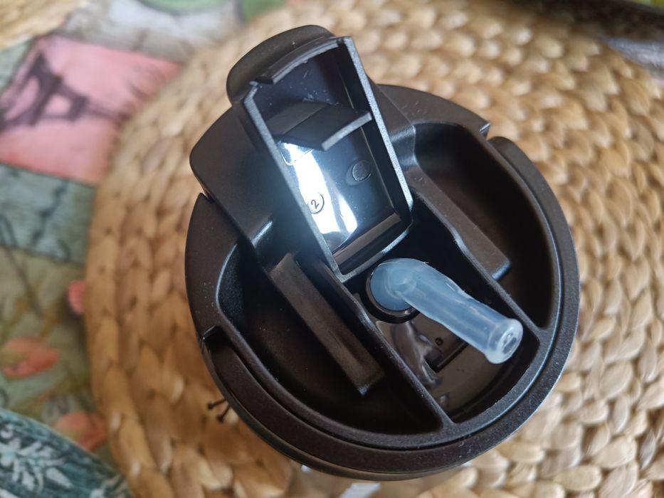 Kubek termiczny stalowy DUKA Resa 350 ml Czarny Termos Ze słom