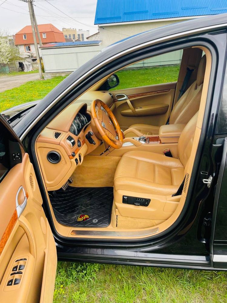 Продам Porsche Cayenne