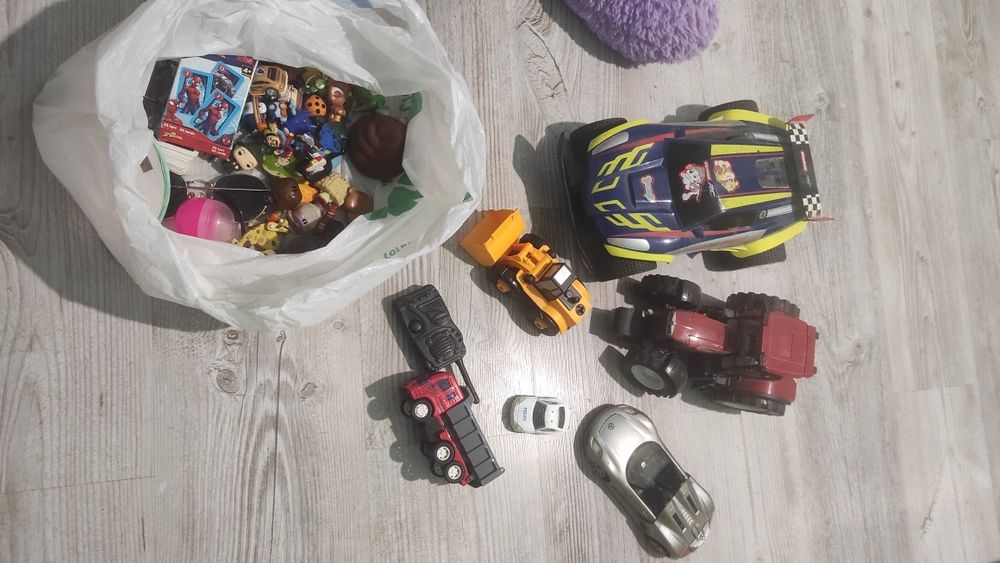 Zabawki samochody dla chłopca