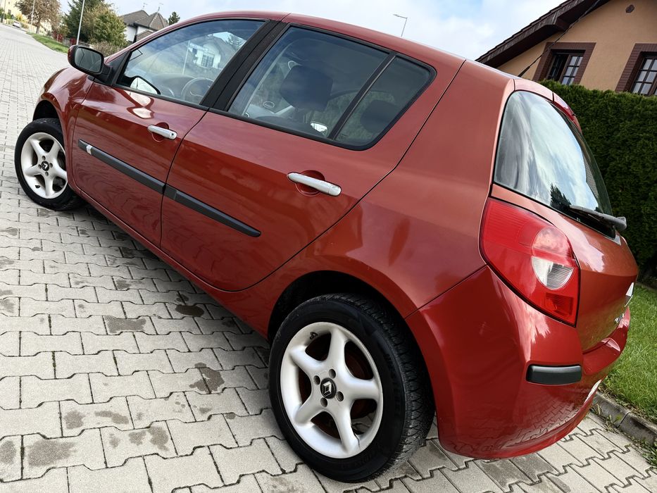 RENAULT CLIO III 1.2 75KM !! 5-Drzwi , KLIMA ,Niski Przebieg!! 2006r!!