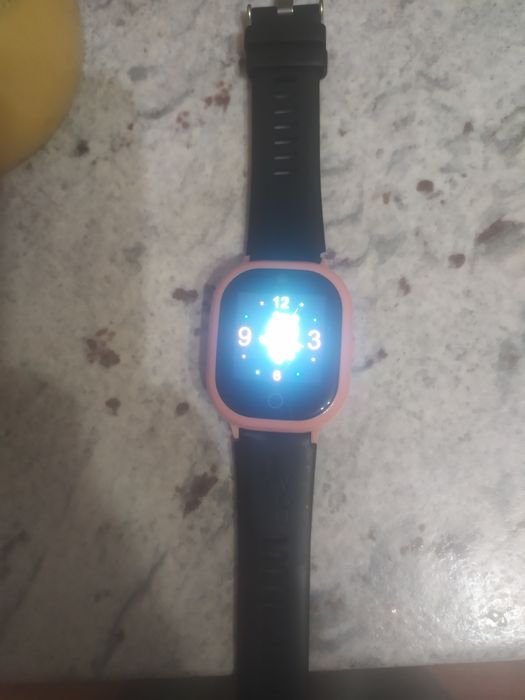 Годинник -телефон