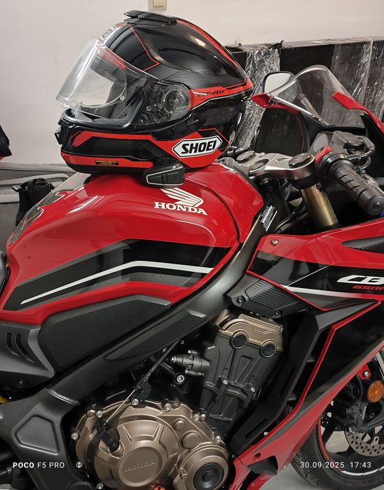 Honda CBR 650 R  95KM