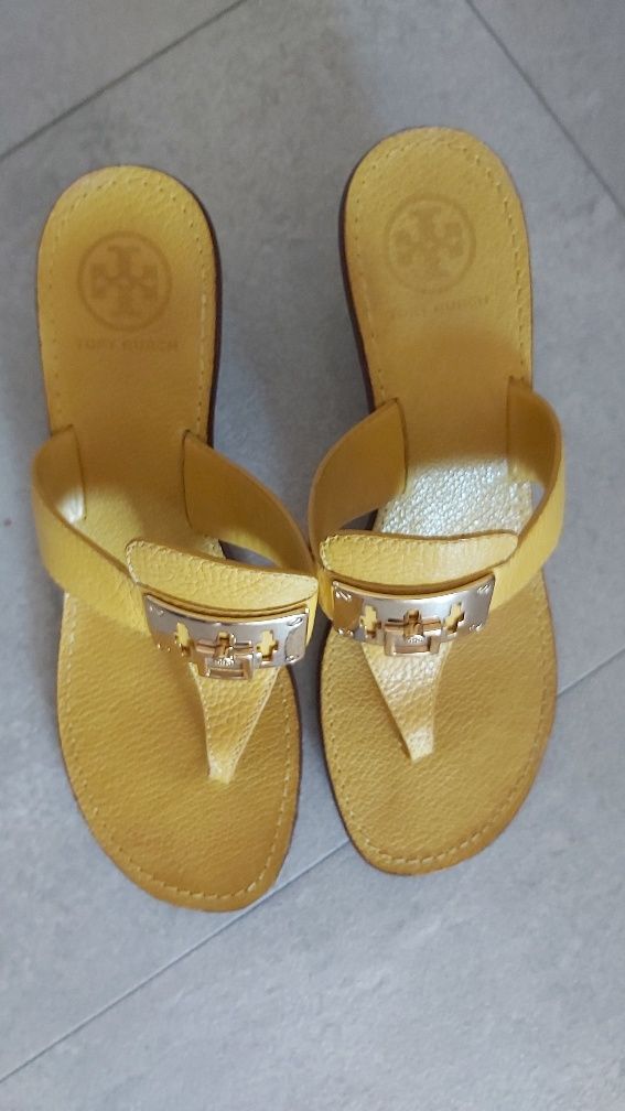 Klapki tory burch