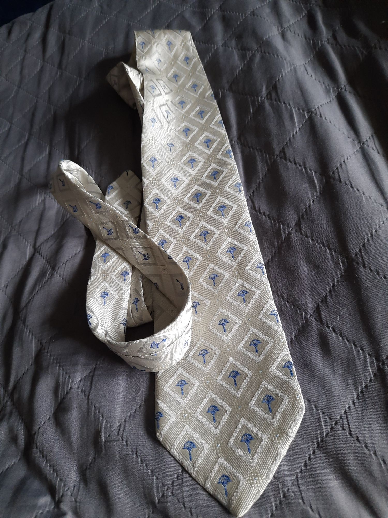 Firmowy        krawat            joop