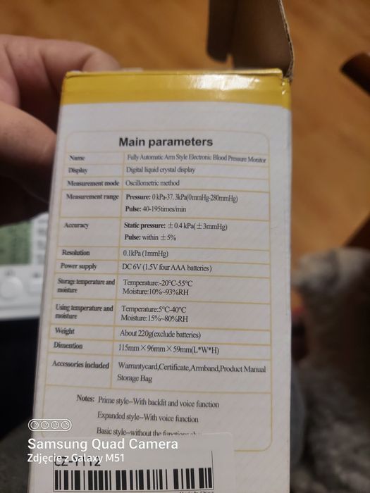 Ciśnieniomierz naramienny mówiący po angielsku