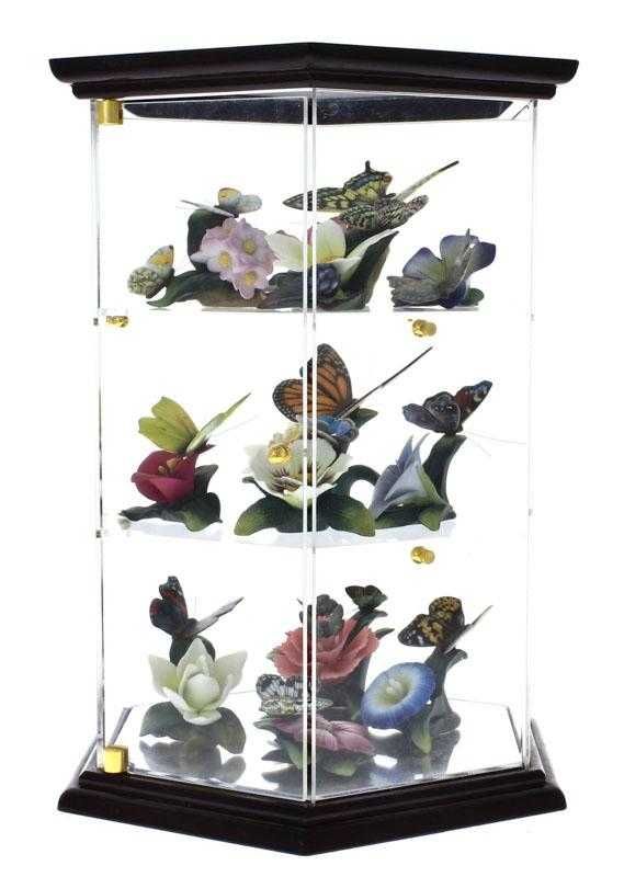 coleção de flores e borboletas de porcelana