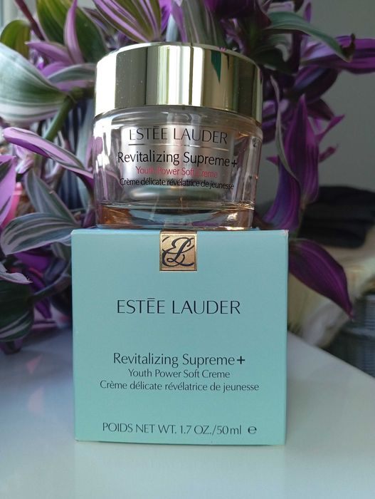 Estee lauder supreme