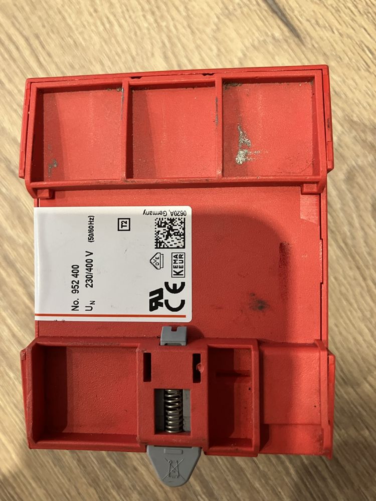 Ogranicznik przepięć AC DEHN guard DG M TNS 275