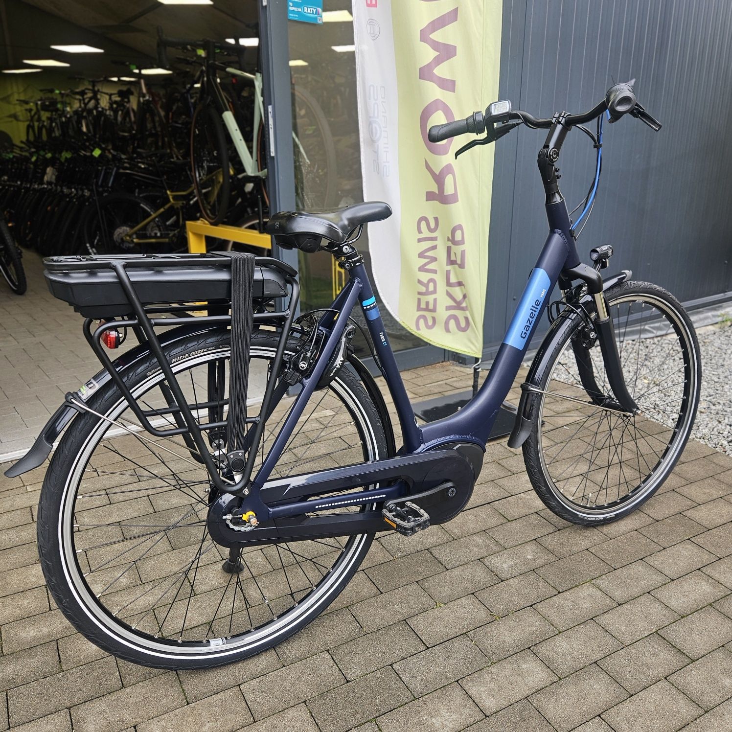 Rower elektryczny miejski Gazelle Paris roz. 57cm Bosch (451)