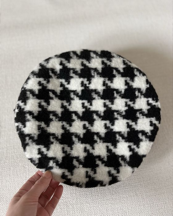 Берет зі штучного хутра M-L