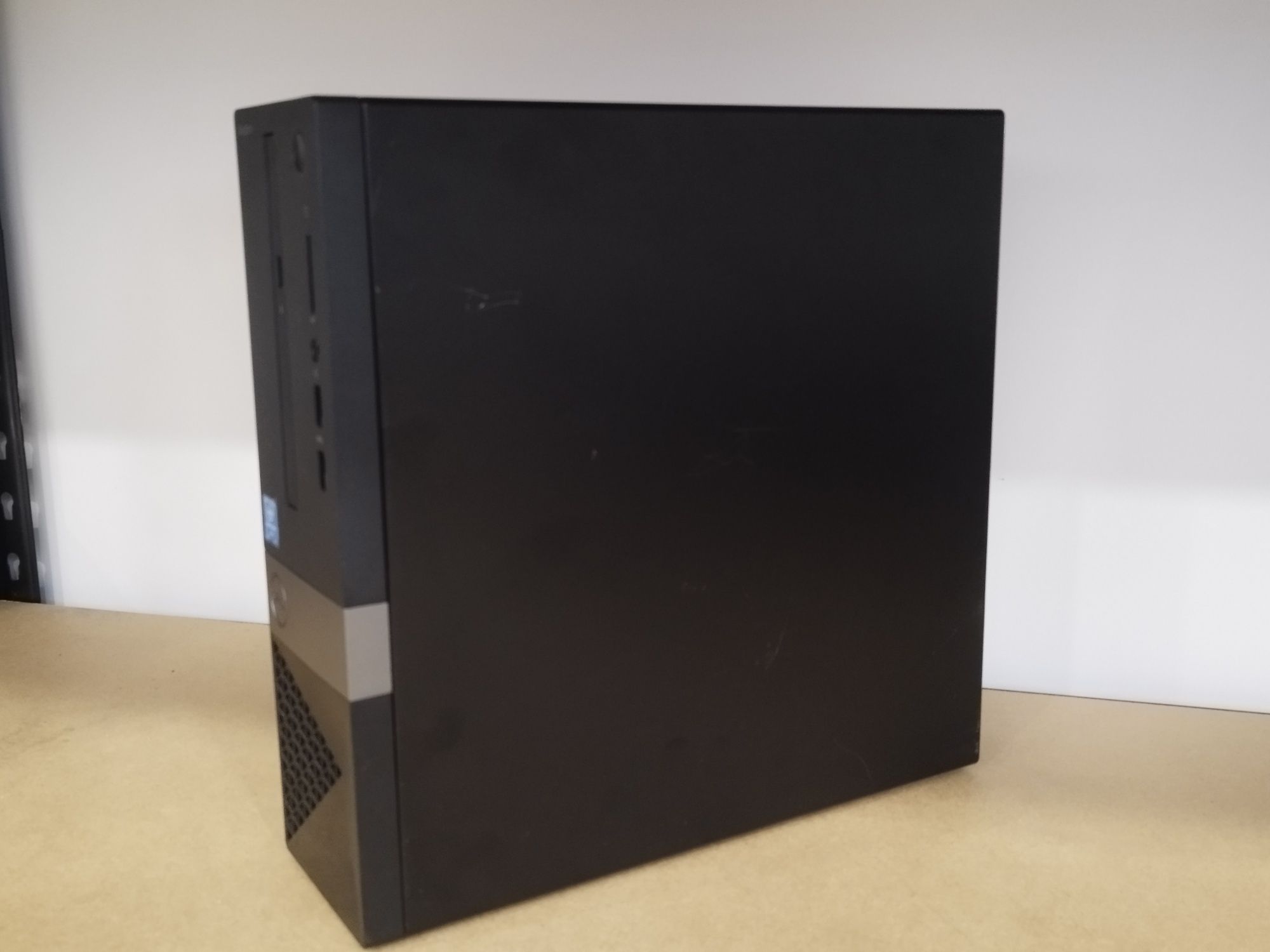 Komputer Dell Vostro 3252 intel pentium N3700 4GB DDR3 500GB WIN10 PRO