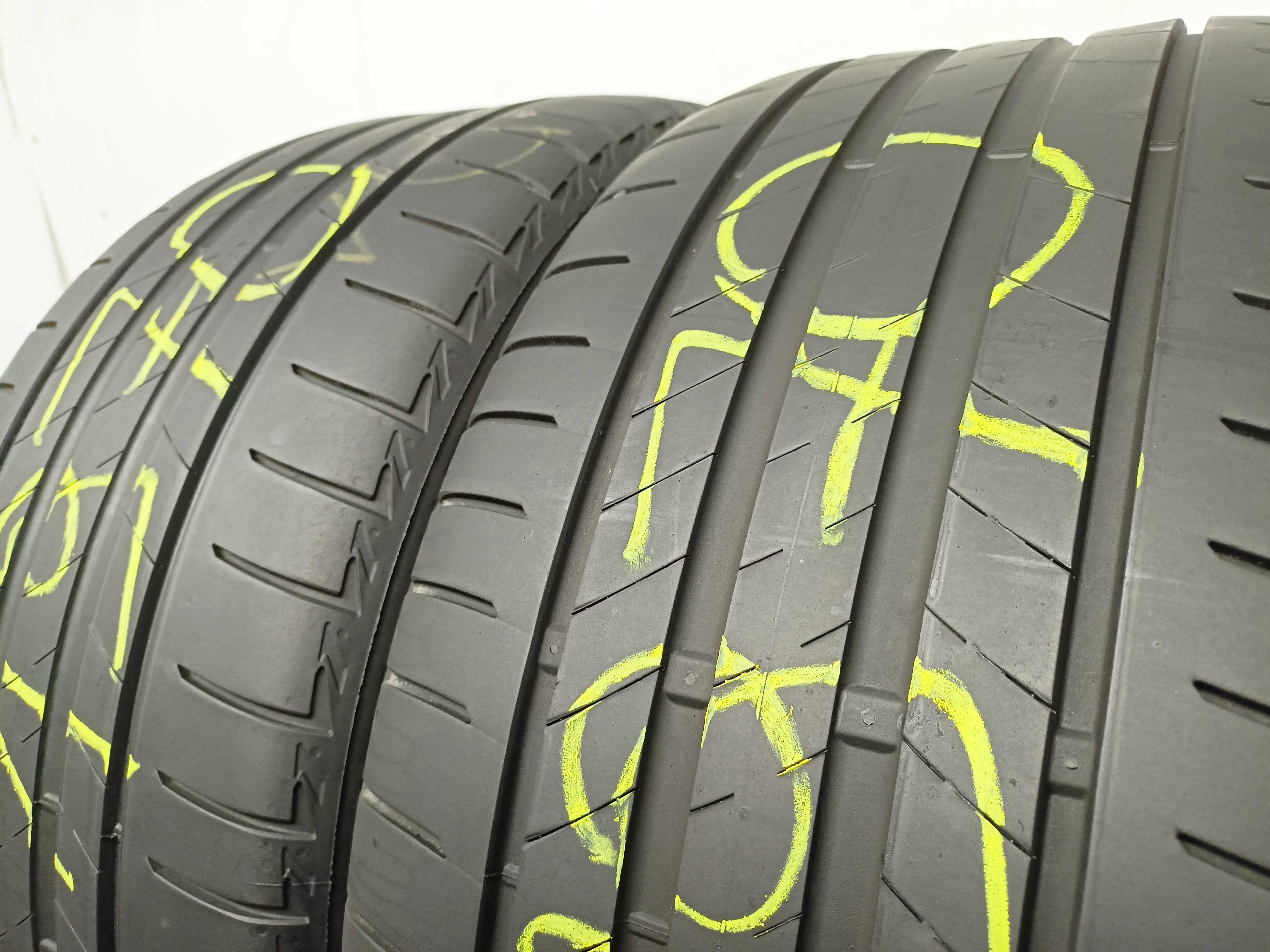 Bridgestone Turanza T005 RSC 255/35/19 23r. 96Y 2x4,8mm (1970)