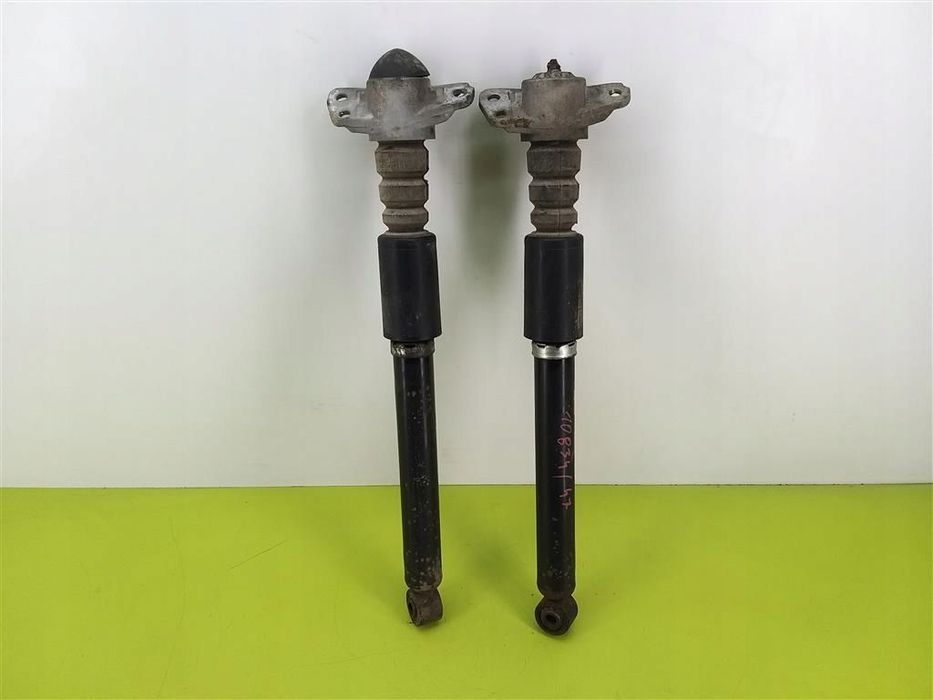 AMORTYZATORY TYŁ VW Passat B6 2005-2010 KYB KPL SEDAN