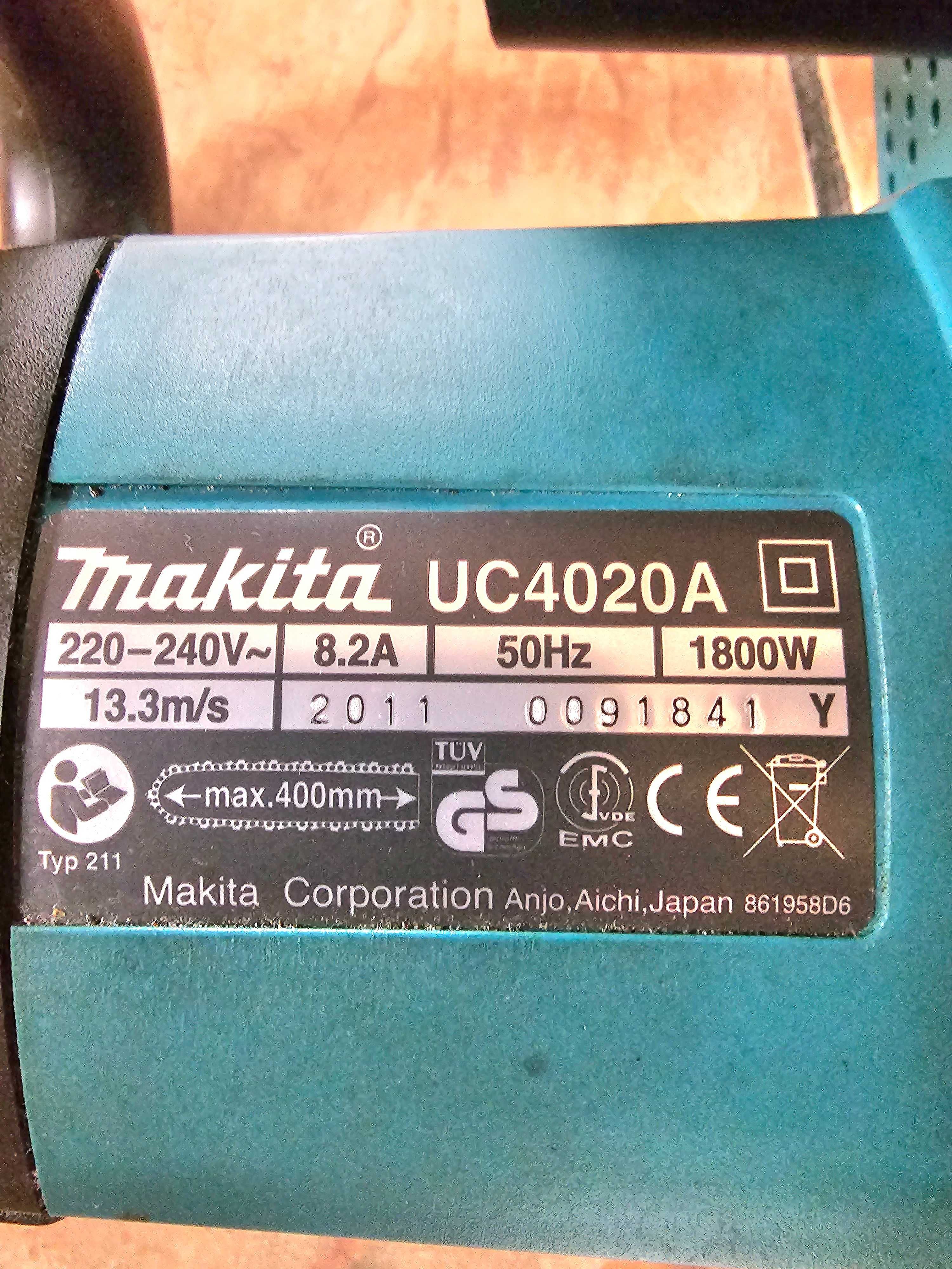 Piła łańcuchowa  elektryczna Makita UC4020A 1800W