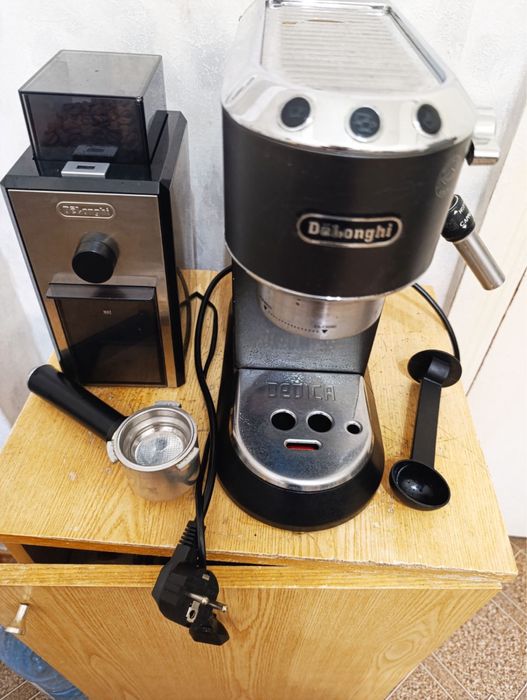 Кофемашина Delonge
