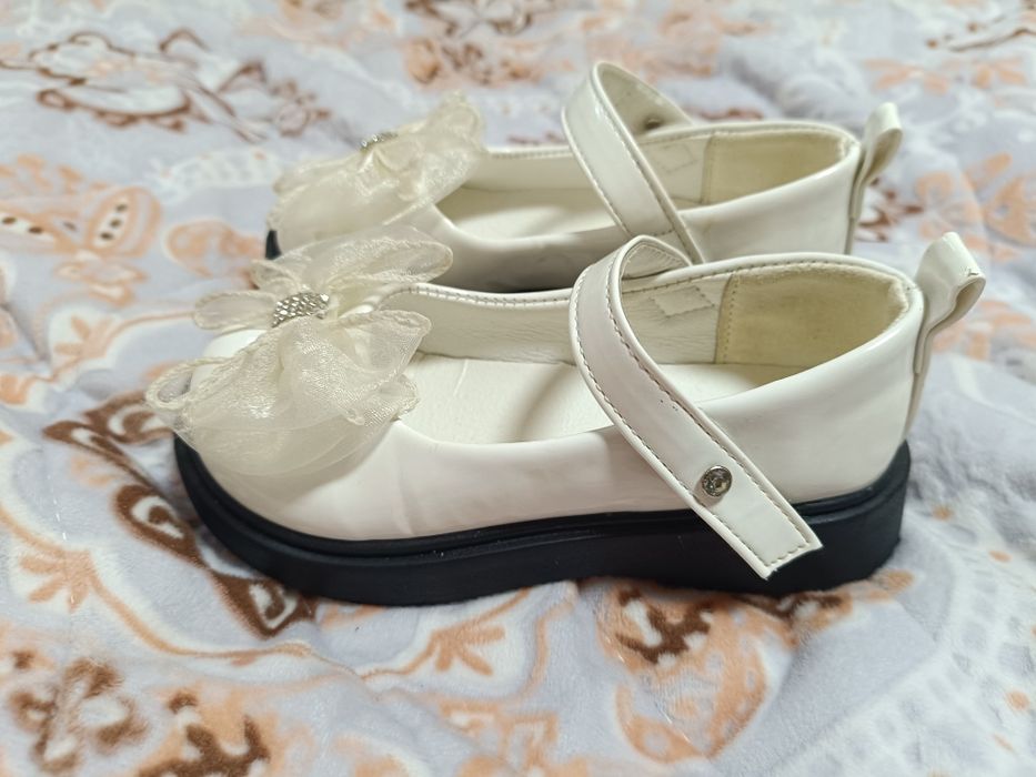 Продам   туфлі .