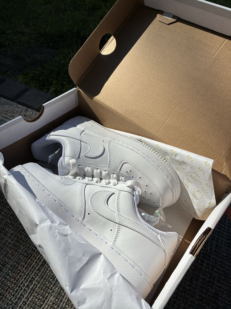 Nike białe buty Air Force 1