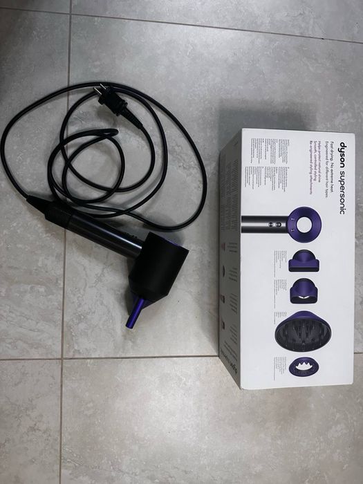 Фен Dyson supersonic