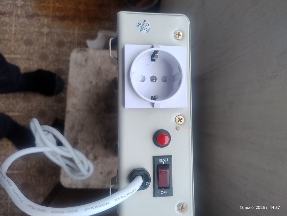 Стабілізатор напруги GM - 500