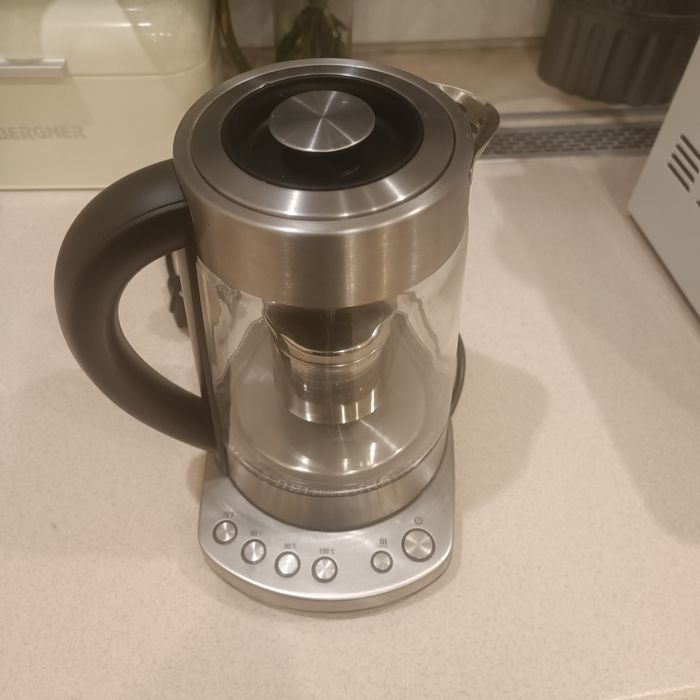 Elektryczny zaparzacz do herbaty