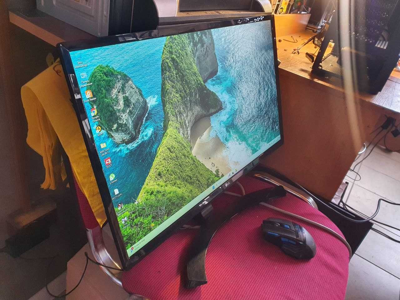 Монитор IPS 24" LG 24MP58VQ-P в отличном состоянии. HDMI