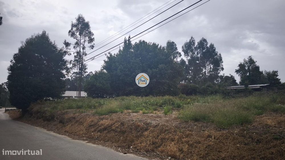 Oportunidade Única – Terreno com 2.102 m2 em Vila Nova de Gaia