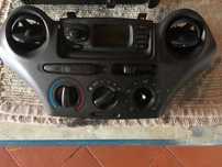 Toyota yaris  rádio + tampa sofagem