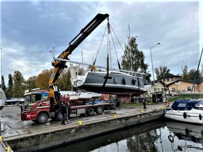 Transport HDS 25 ton, wysięg 25 metrów , Skrzynia 7,50 m plus 1,80m