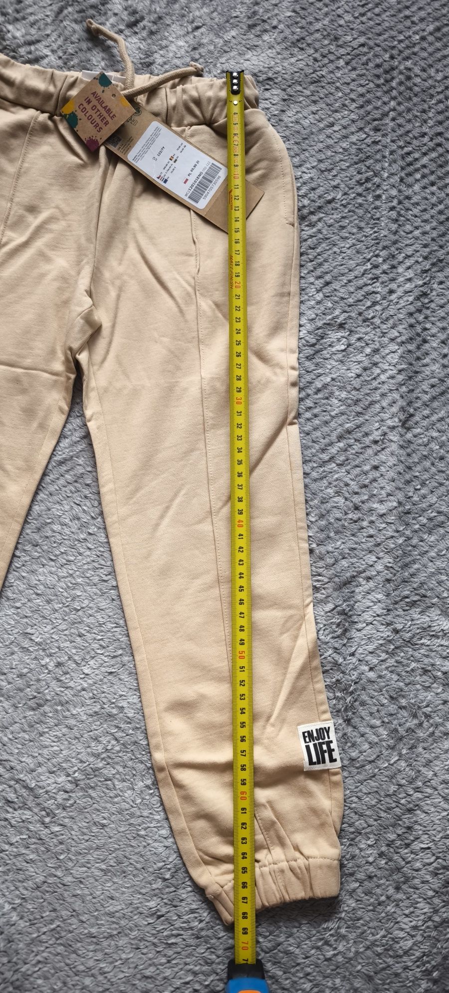 Nowe spodnie dresowe coccodrillo r. 122
