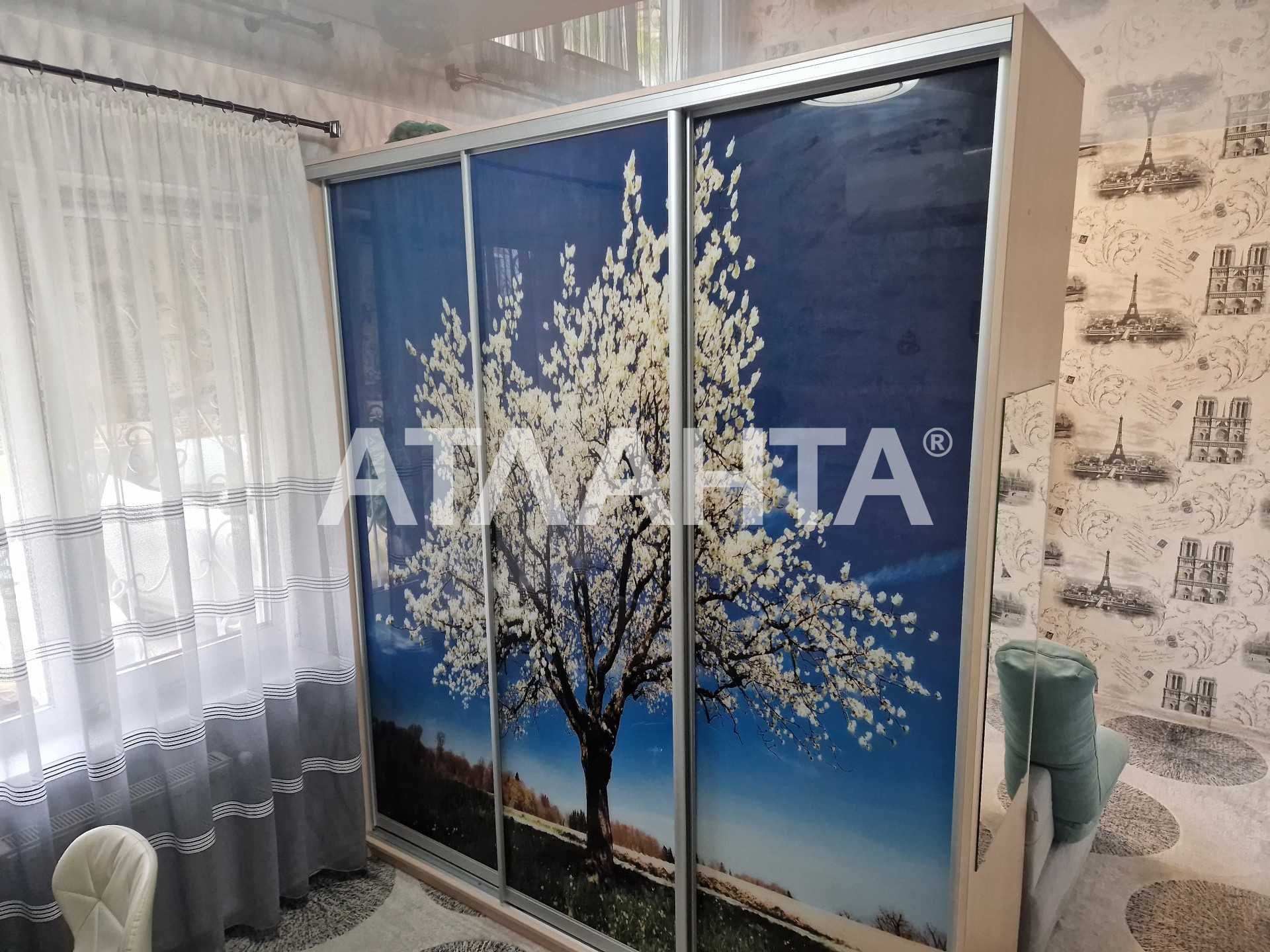 Продам 1 комнатную квартиру в Лесках