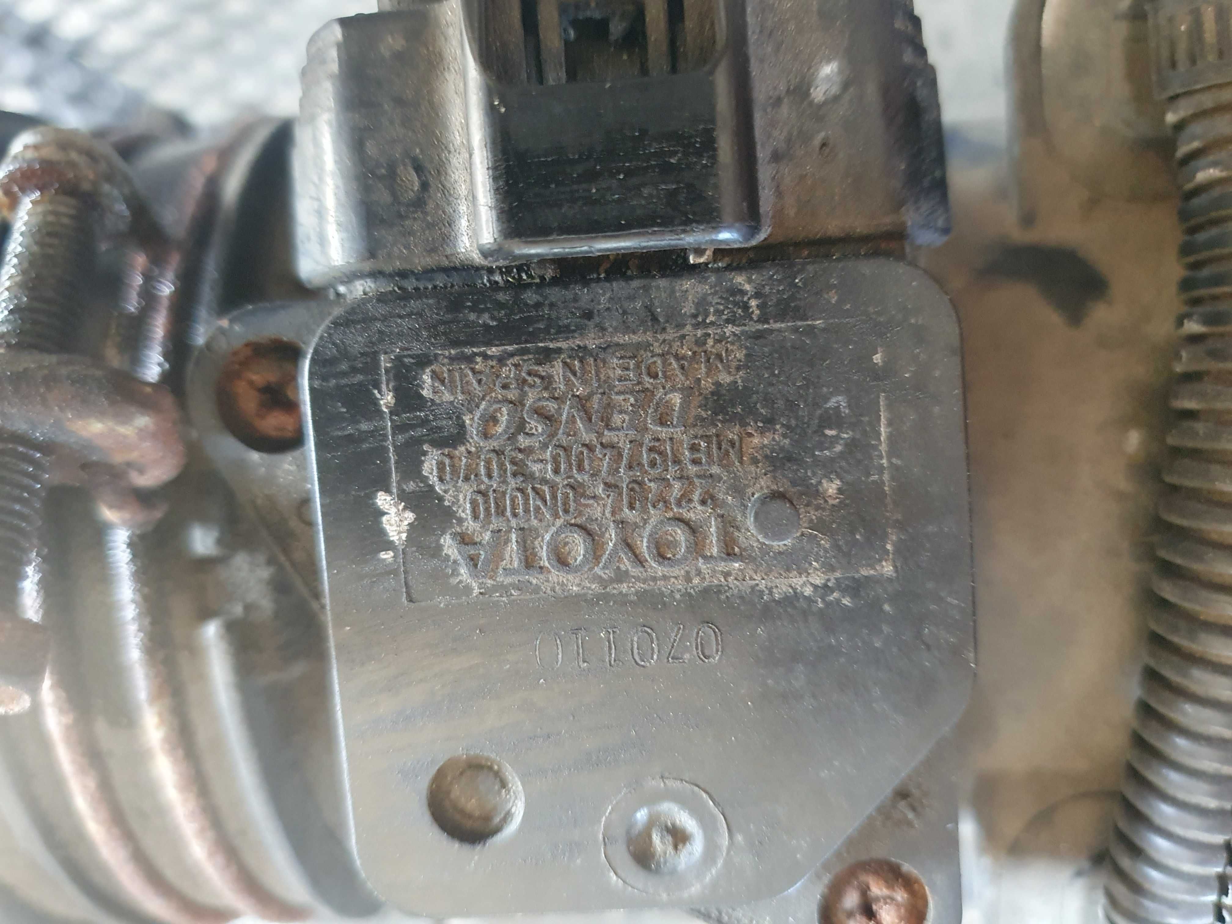 Obudowa filtra rura dolot przepływomierz Avensis t25 2.2 d4d II 2