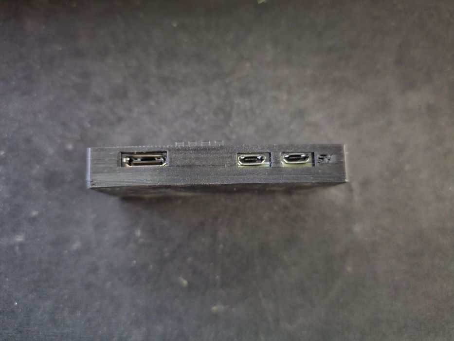 Raspberry pi zero 2w com dissipadores e caixas