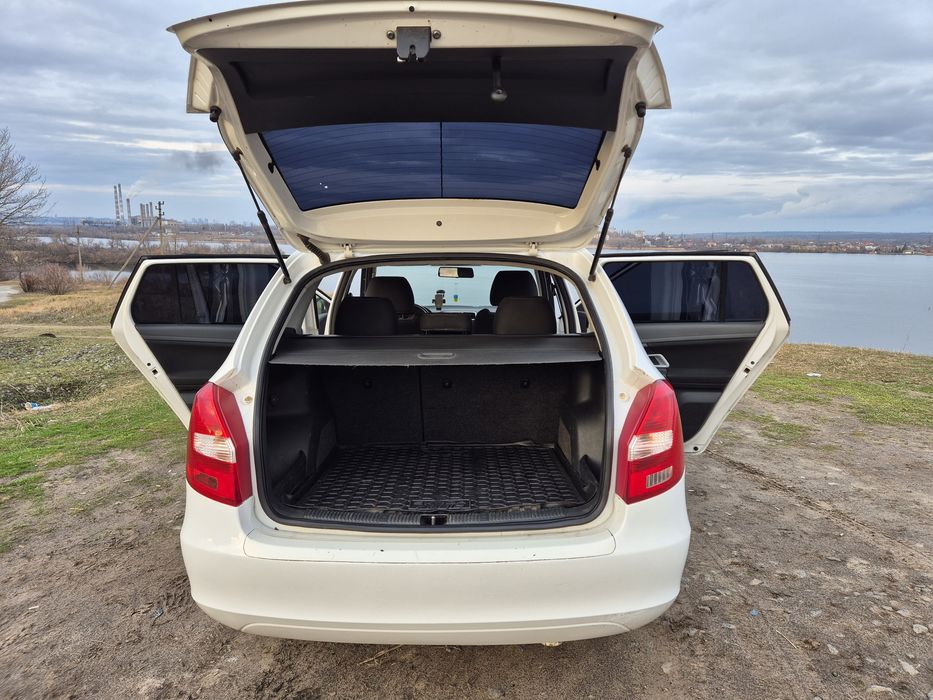 Аренда выкуп авто под такси либо личние нужды 
Есть и другие